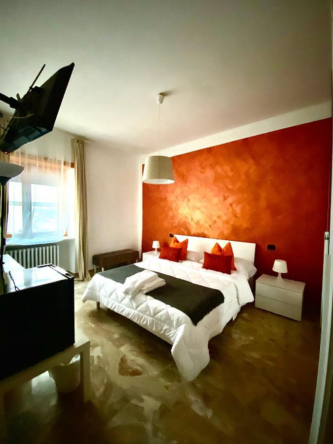 B&B Mo•Si Massa d'Albe Bagian luar foto