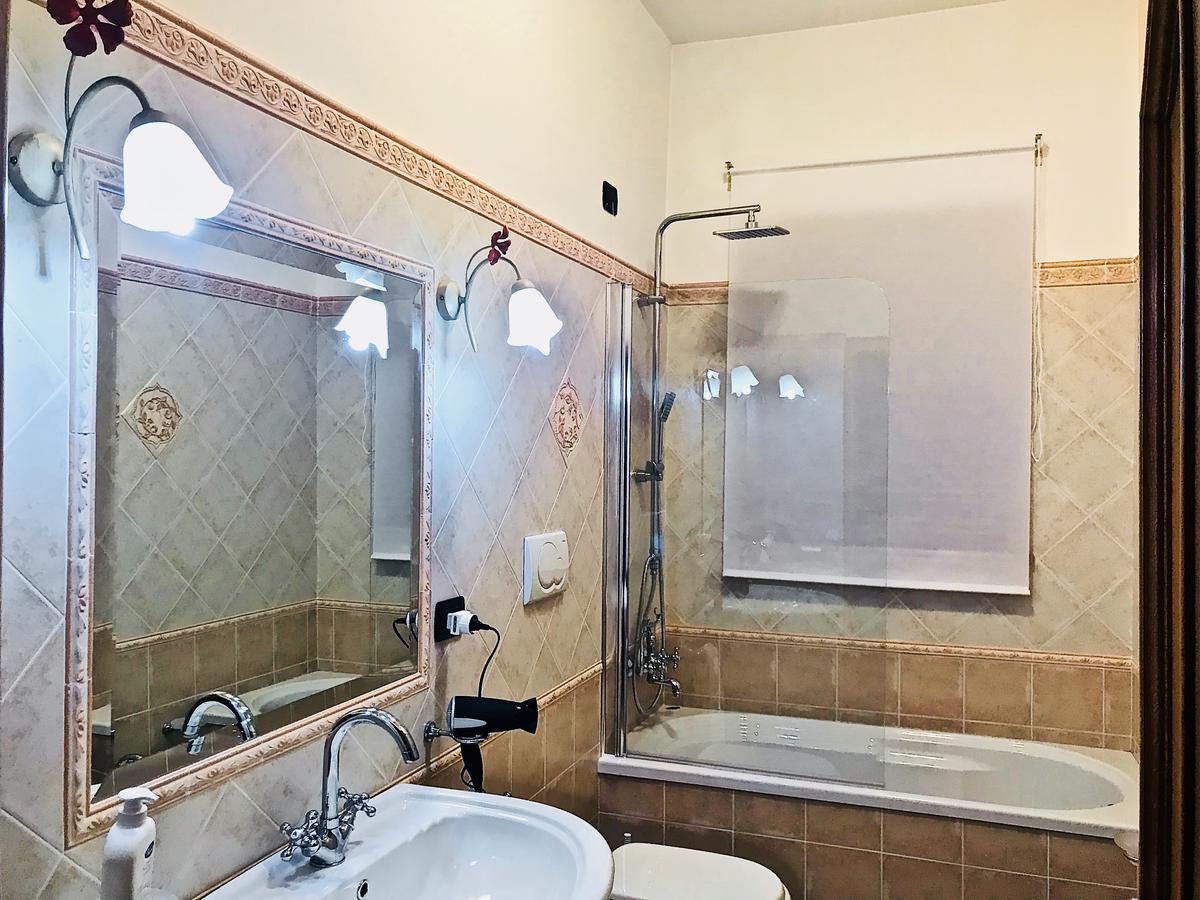 B&B Mo•Si Massa d'Albe Bagian luar foto