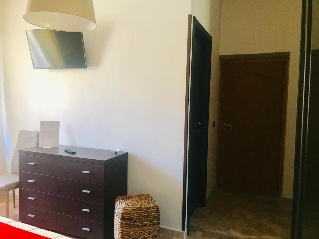 B&B Mo•Si Massa d'Albe Bagian luar foto